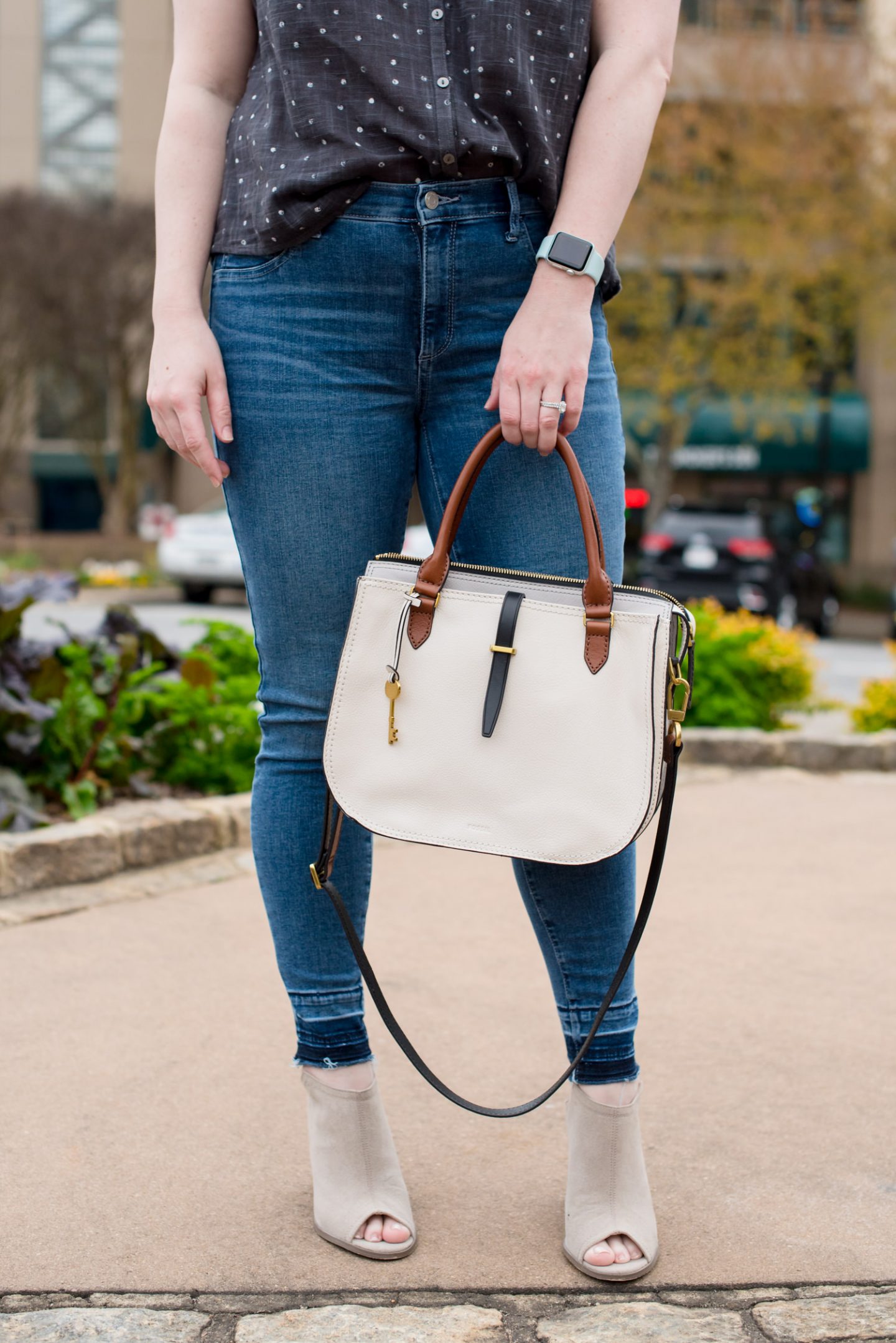 A Casual Date Night Look for Spring | Fashion | Miss Molly Moon